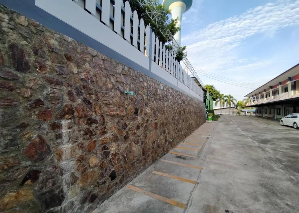 Jirapa Modern Resort Chonburi Exterior foto